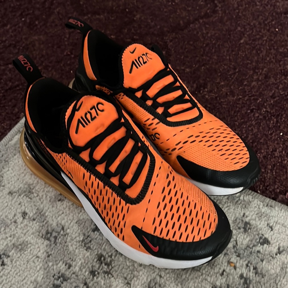 gently worn air 270. 9/10 condition